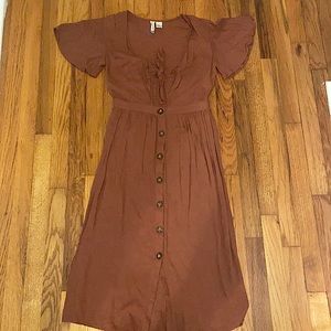 Tie front, key hole, button shirt, flutter sleeve